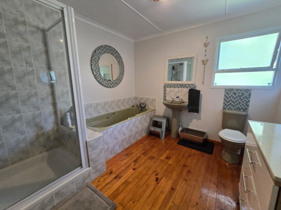 6 Bedroom Property for Sale in Wilderness Central Western Cape